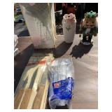 NUTCRACKER, VASE, STEAK KNIVES, PINK ARTIFICIAL