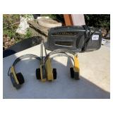 RADIO AND HEADPHONE SPORTS RADIO