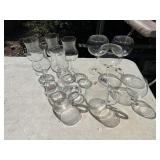 STEMWARE INCLUDING RIEKES CHISA BALLOON WINE