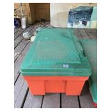 LOCKING FLIP TOP STORAGE BIN