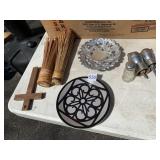 CROSS, DRINK POURERS