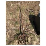 ANTIQUE FARM IMPLEMENT