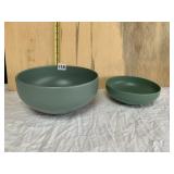 GREEN STONEWARE SERVING BOWLS BY FURIO HOME