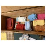 ASSORTED LINEN NAPKINS & PLACEMATS