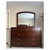 9 DRAWER DRESSER W/ MIRROR CINNAMON MAHOGANY
