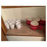 KOOK SET OF SOUP BOWLS (8) AND CORELLE COFFEE