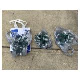 LOT OF WHITE STRING LIGHTS C7 BULBS