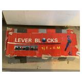 CHAIN HOIST 1 1/2 TON X 6 M