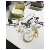 JEWELRY INCLUDING 1950