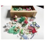 VINTAGE CHRISTMAS BULBS AND Dï¿½COR