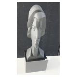 STATUE AUSTIN PRODUCT 1988 FISHER, 16" H