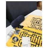 HYPER DOG POUCH AND BANDS, BROOKSTONE NECK