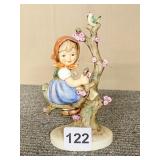 HUMMEL APPLE TREE GIRL 6" SIGNED