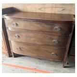 MAHOGANY DRESSER W/ VENEER PEELING