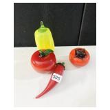 4 PIECE GLASS VEGETABLES