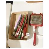 MOUNTAIN PIE MAKER-LOOKS NEVER USED AND ASST