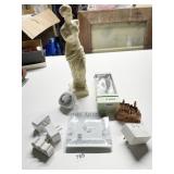 FINEST LADIES ENGLAND HAIRBRUSH CLEANER, REMOTE