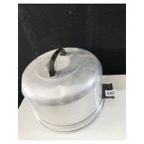 STAINLESS COVERED CAKE PLATE