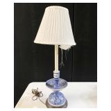 CHINESE PORCELAIN ALTER LAMP 26" H