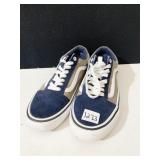 VANS SZ. 10 TENNIS SHOES LOOKS TO BE WORN 1-2