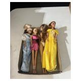 4 BARBIE DOLLS