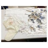 SILK TABLE RUNNER, STOCKING, NAPKINS