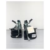 FROG BOOK ENDS