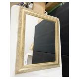 MIRROR 24 X 21
