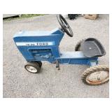 VINTAGE TW 20 PEDAL TRACTOR GOOD CONDITION