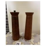 TEAK SALT & PEPPER GRINDER