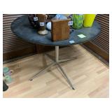 VINTAGE 36" ROUND METAL LEGGED TABLE