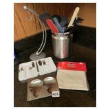 STAINLESS UTENSIL HOLDER PLASTIC UTENSILS METAL