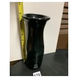 BLACK HAND-BLOWN GLASS VASE