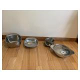 STAINLESS STEEL BOWLS AND BOWL W/ LID