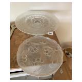 GLASS PEDESTAL CAKE PLATE AND SERVING PLATE