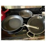 NINJA FRY PAN, NO STICK LOOKS LIGHTLY USED,