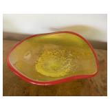 ART GLASS HAND BLOWN BOWL 10" D X 3.5" H