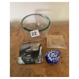 BLOWN GLASS CLEAR BOWL, BLUE WHITE TEAR DROP 3"