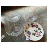 THREE GLASS SERVING BOWLS AND ONE ONEIDA FRUIT
