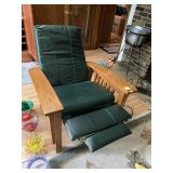 GREEN LEATHER & WOOD RECLINING CHAIR GREAT COND.