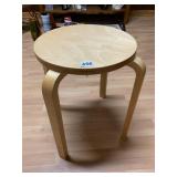 SMALL ROUND TOP TABLE