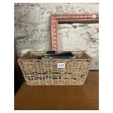 BASKET OF MAKEUP BAGS 7 BAGS