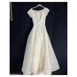 VINTAGE WEDDING DRESS 23 1/2" WAIST