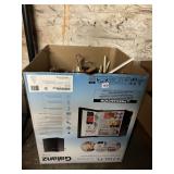 LARGE BOX OF MIXED WOODEN HANGERS