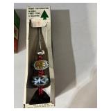 VINTAGE BRADFORD GLASS TREE TOP