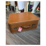 VINTAGE BROWN HARD SUITCASE 21"L 18"H