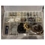 CLASSIC CASE FULL OF JEWELRY ONE CLASP ON CASE IS