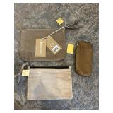 HANDMADE LEATHER ZIPPERED POUCHES