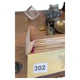 CARVED STONE W/ THREE MONKEY TOOTHPICK HOLDER DOES