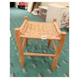 RUSH STOOL W/ WOOD BASE